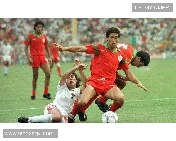 足球明星退役后婚姻破裂揭秘背后的故事与情感纠葛